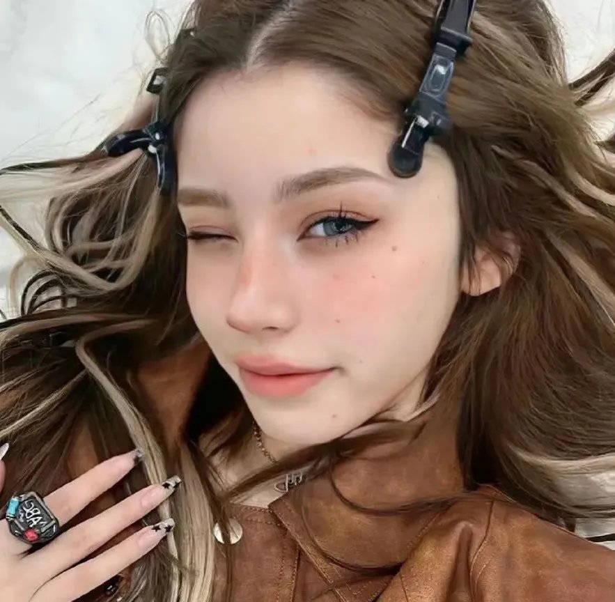 扭曲的地球